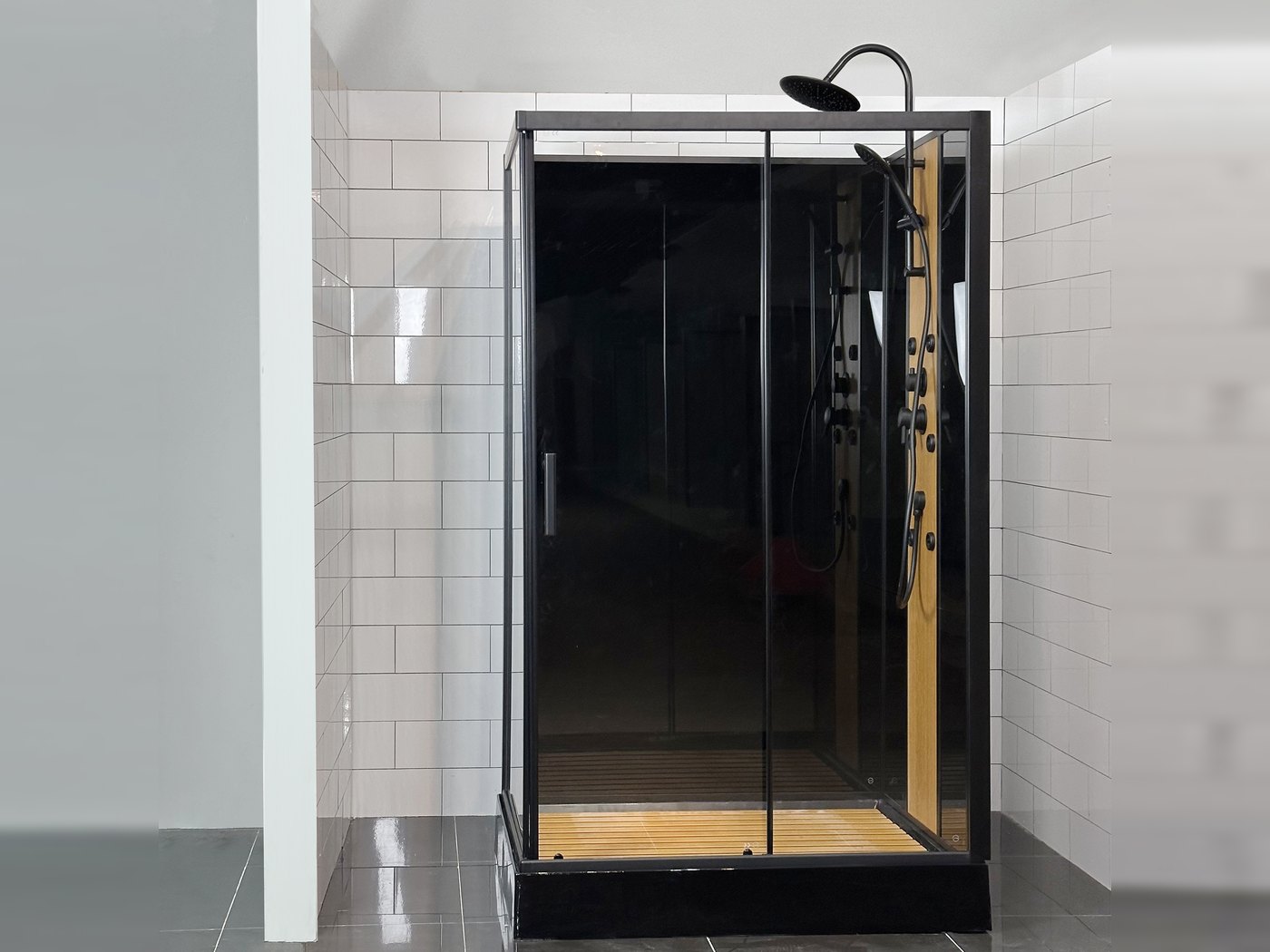 Metro Lux Shower Enclosure thumbnail 2