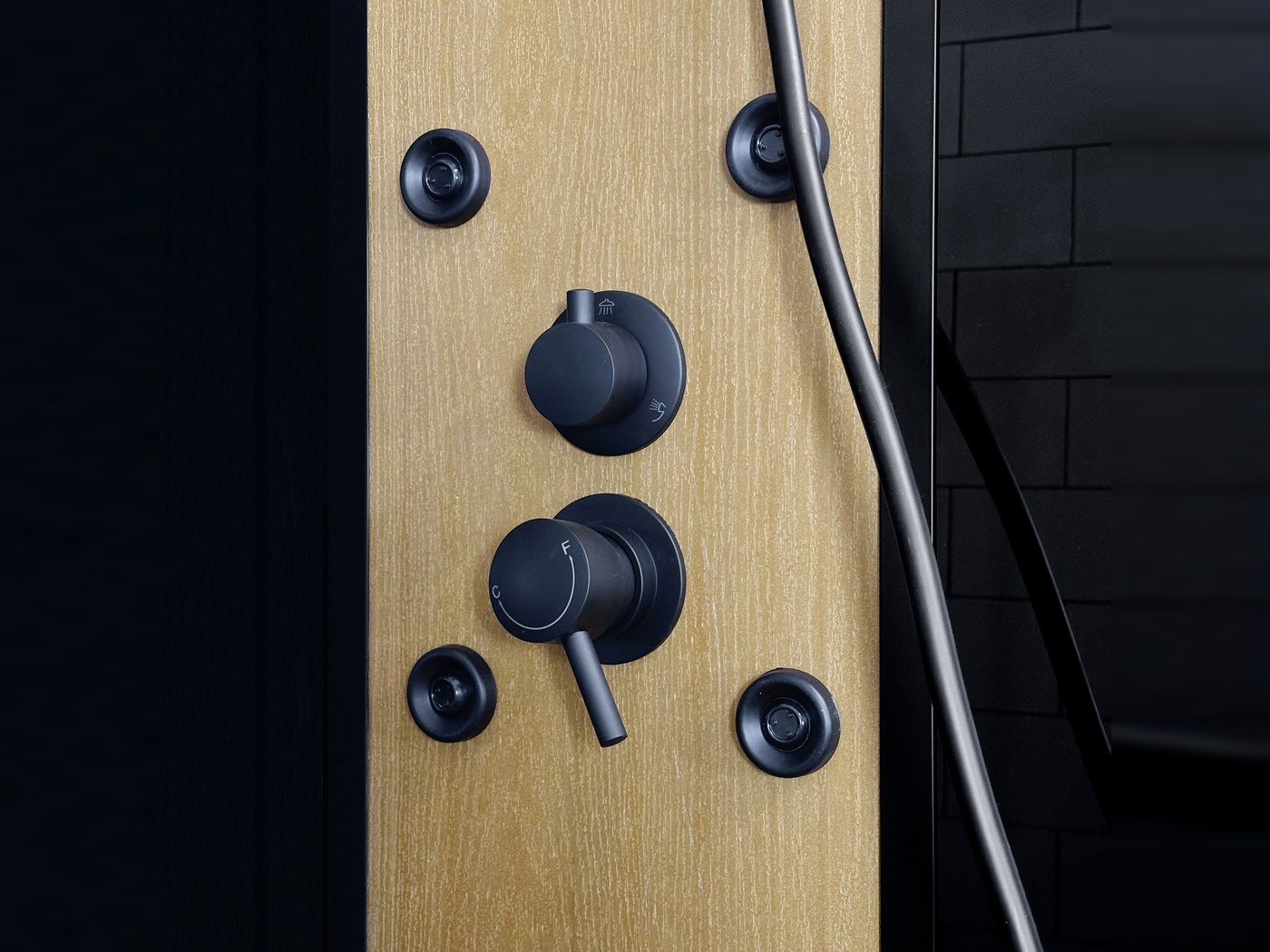 Metro Lux Shower Enclosure thumbnail 3